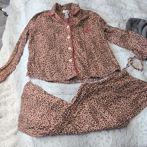 Oscar de la Renta Brown Leopard Kids Pajama Set